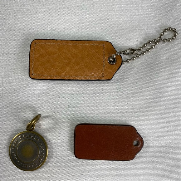 Coach hangtag bundle - Picture 4 of 4